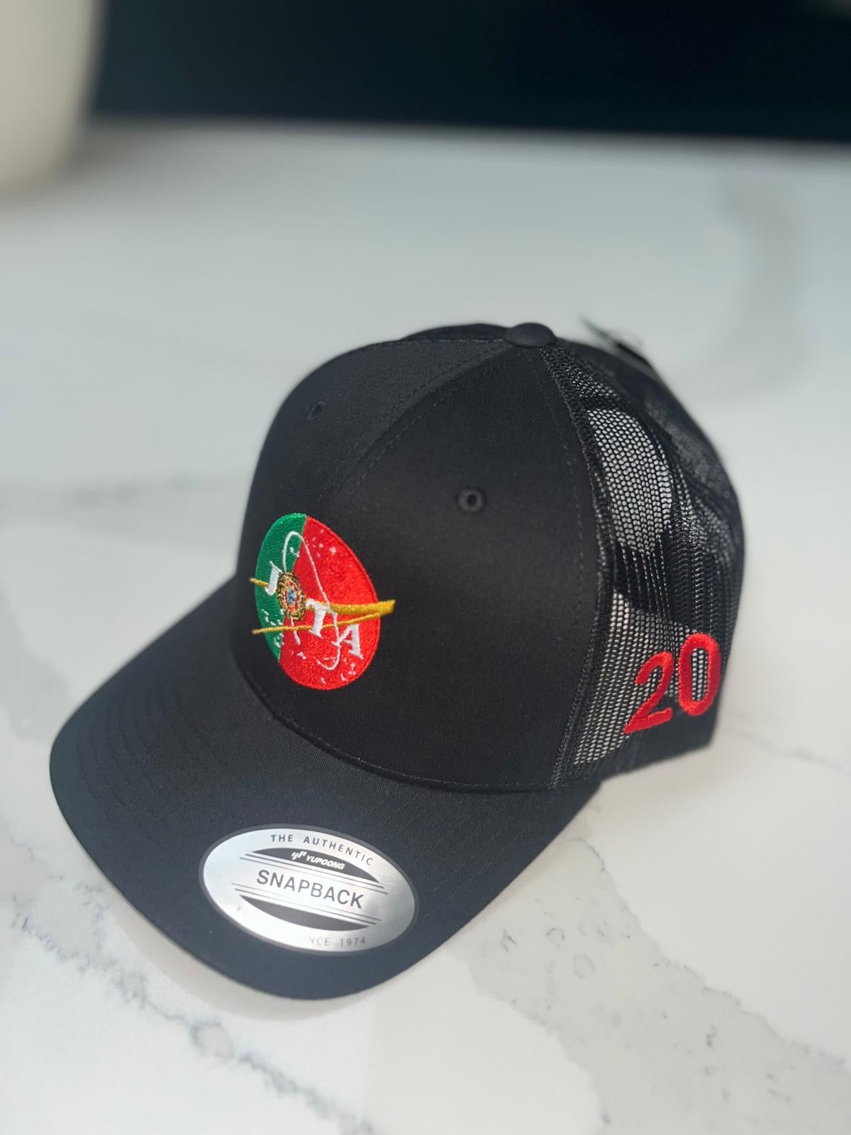 Jota 20 Cap